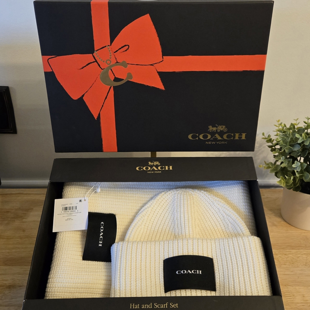 Coach Knit Beanie & Scarf Set – Chalk (NWT)